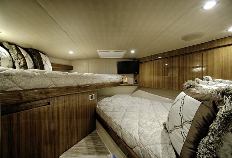 Viking52C18 | 52 Convertible