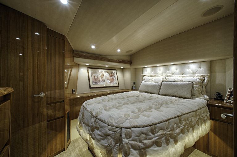 Viking52C29 | 52 Convertible