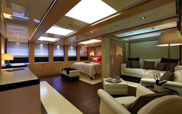 2 LADIES master stateroom | 2 LADIES