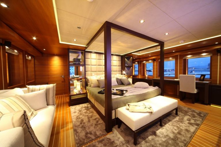 Master Cabin | Zaliv III