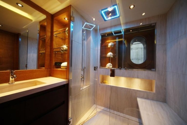 VIP Bath | Zaliv III