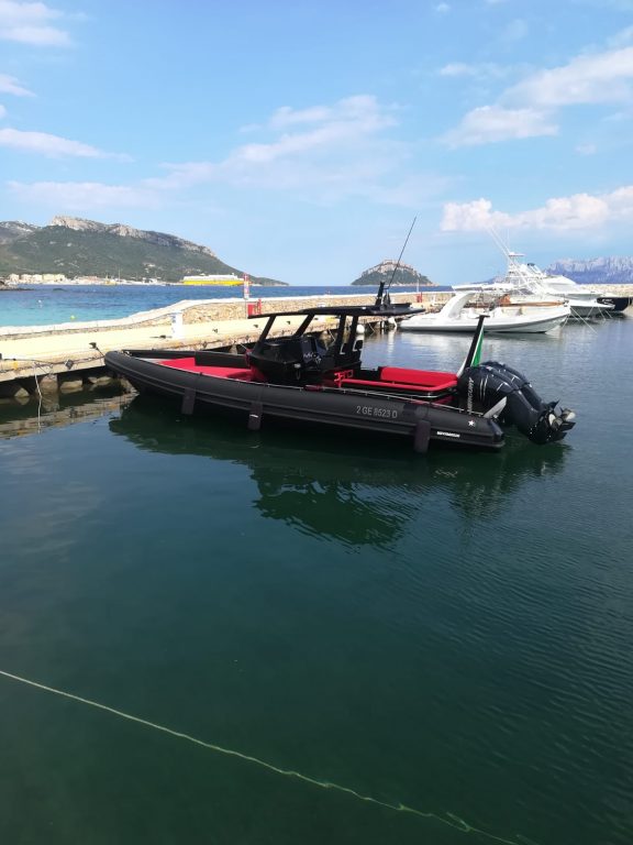 Luxury yacht for Sale | Black Shiver 100 (2014) by Novamarine