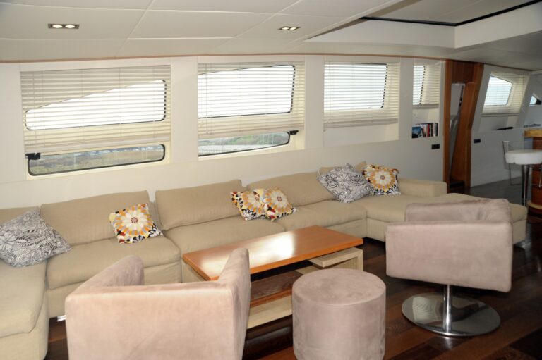 2 | GINEVRA