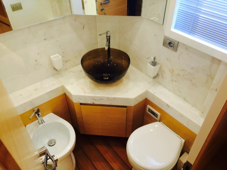 VIP Stateroom Head | Miredo
